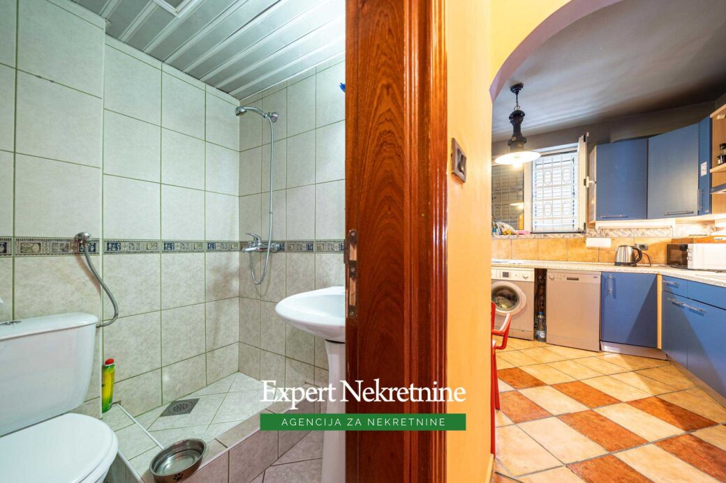 Prodaje se duplex apartman u Budvi