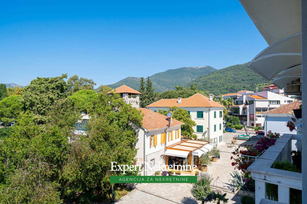 Duplex for sale in center of Tivat