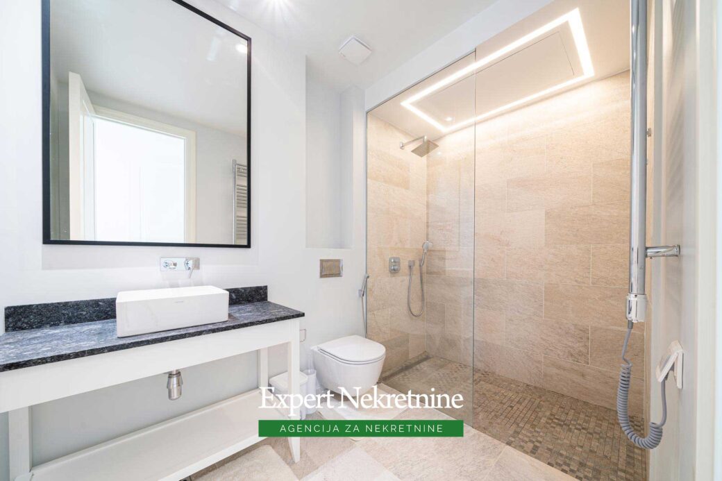 Luxury apartment for sale in Lustica Bay