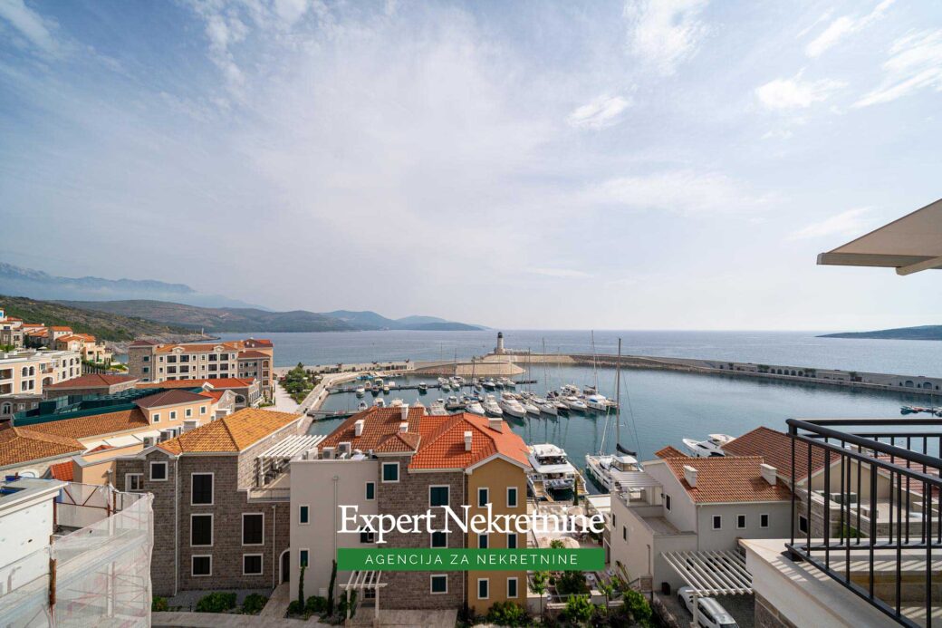 Luxury apartment for sale in Lustica Bay