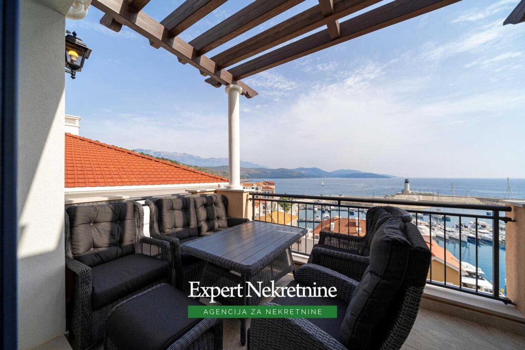 Luxury apartment for sale in Lustica Bay