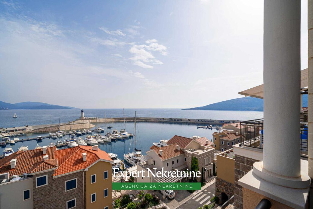 Luxury apartment for sale in Lustica Bay