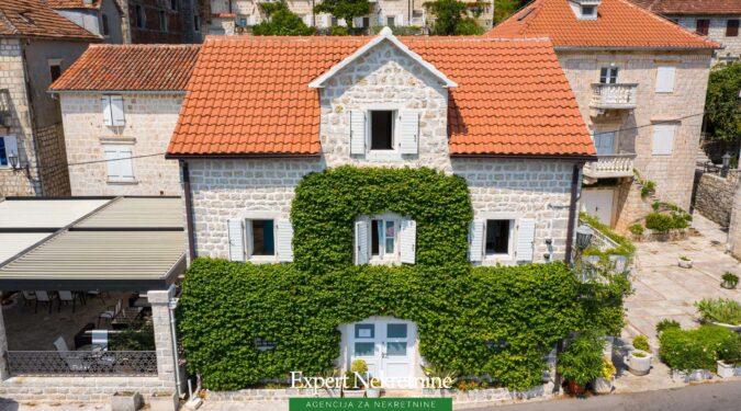 Waterfront stone house for sale in Perast