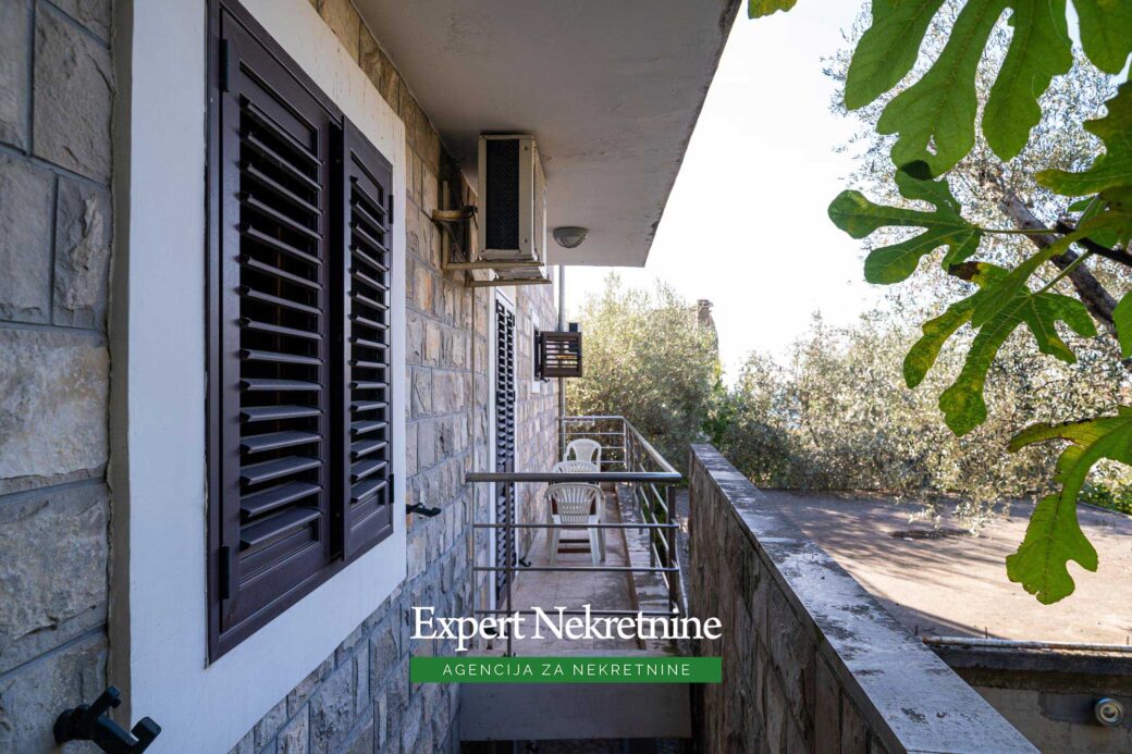 Apartment for sale in Sveti Stefan