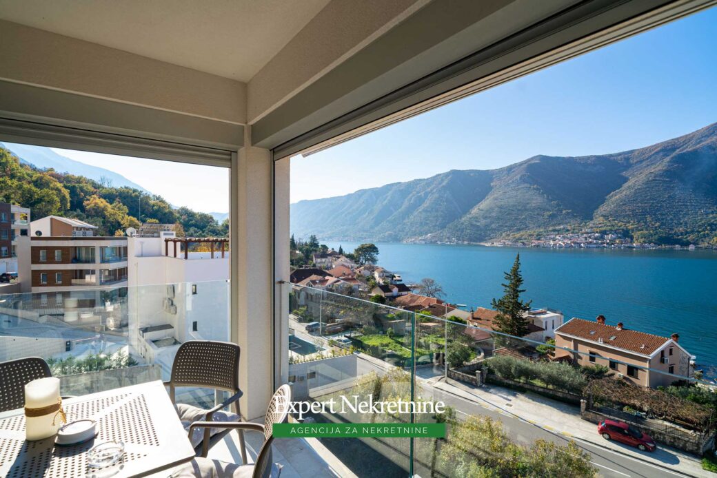 Apartment for sale in Bay of Kotor