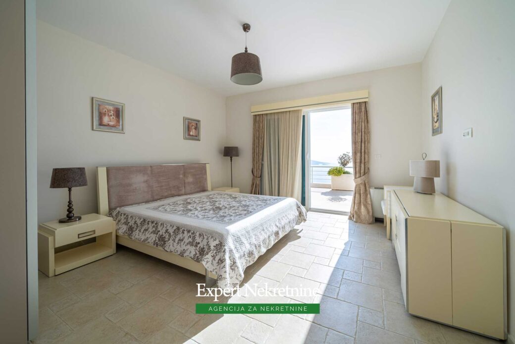 Luxury villa for sale in Bar