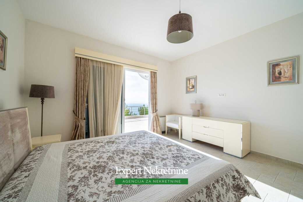 Luxury villa for sale in Bar