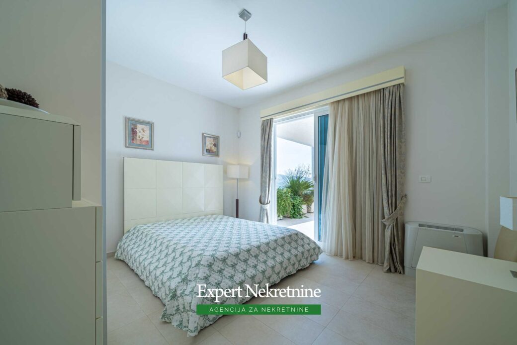 Luxury villa for sale in Bar