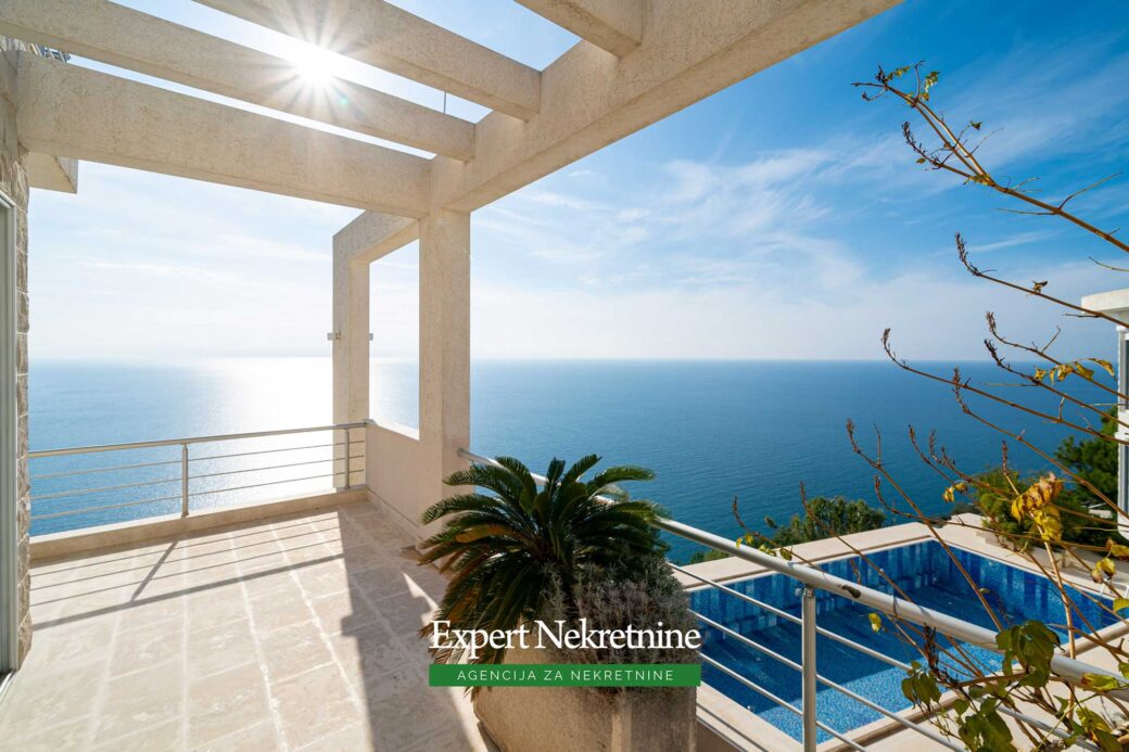 Luxury villa for sale in Bar
