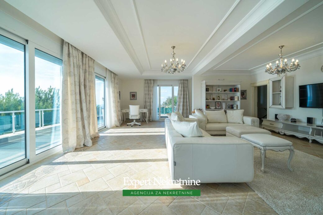Luxury villa for sale in Bar