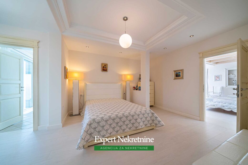 Luxury villa for sale in Bar