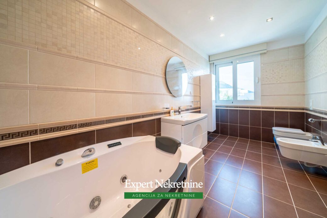 Luxury villa for sale in Bar