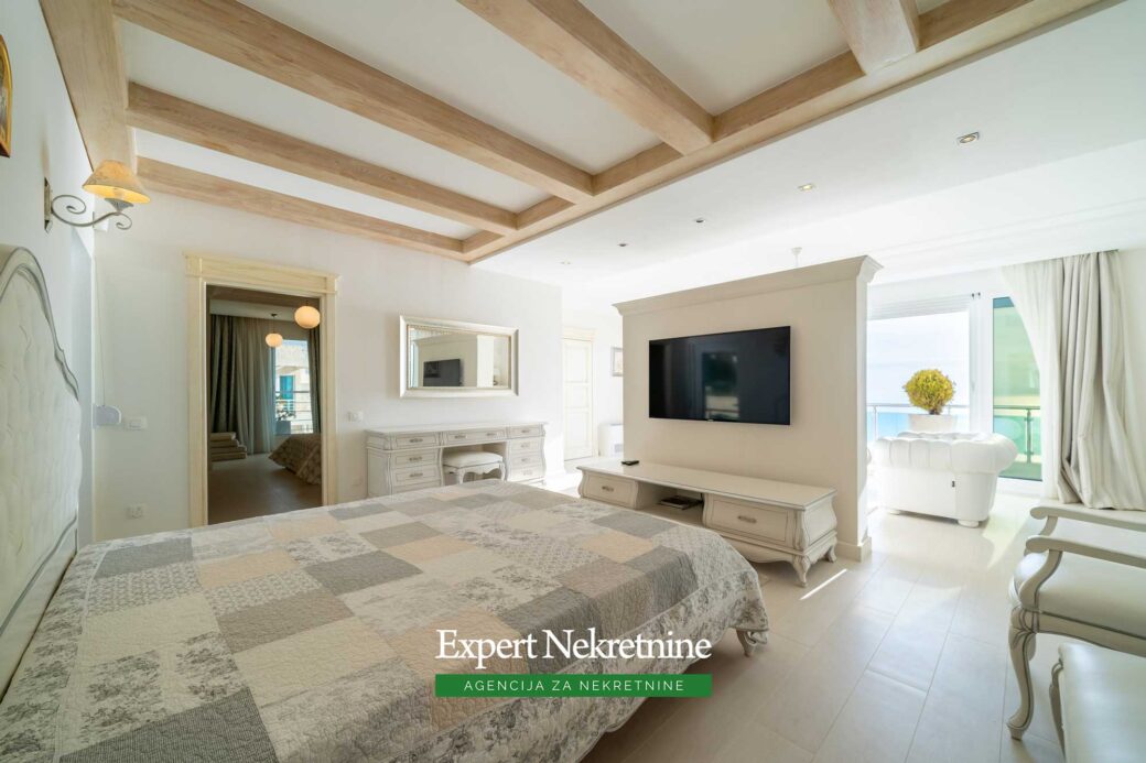 Luxury villa for sale in Bar