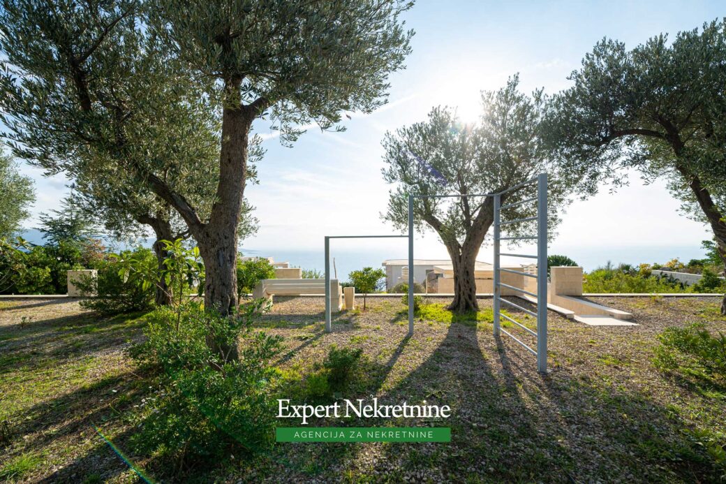 Luxury villa for sale in Bar