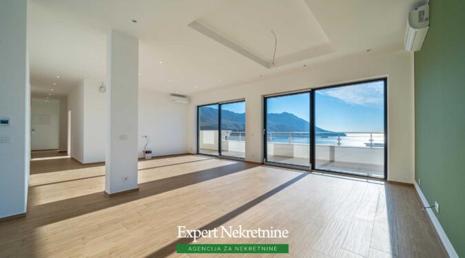 Penthouse for sale in Budva Riviera