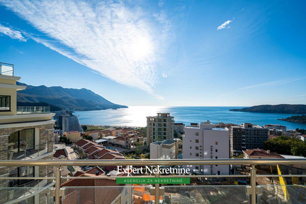 Penthouse for sale in Budva Riviera