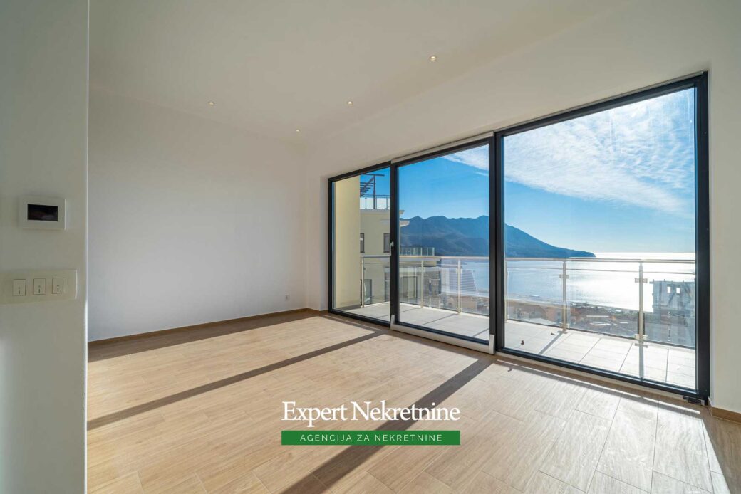 Penthouse for sale in Budva Riviera