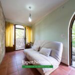 Prodaje se apartman na Svetom Stefanu