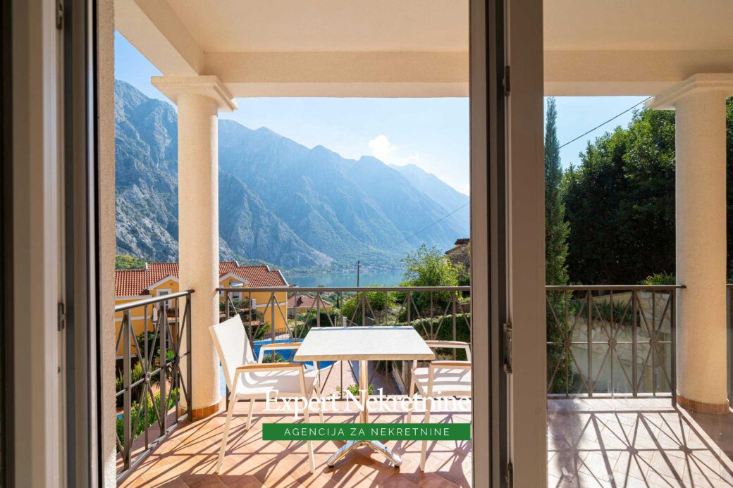 Apartment for sale in Bay of Kotor