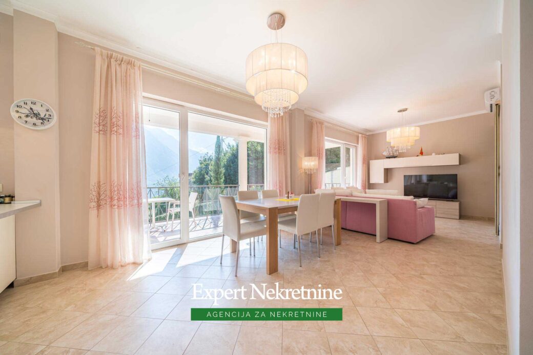 Apartment for sale in Bay of Kotor