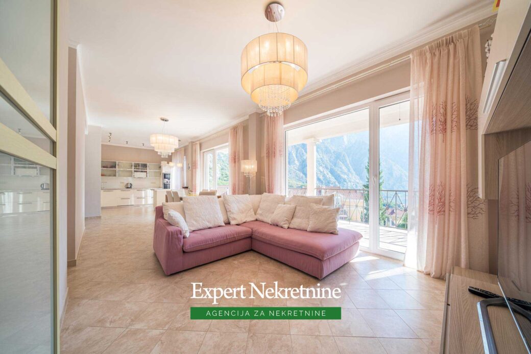 Apartment for sale in Bay of Kotor