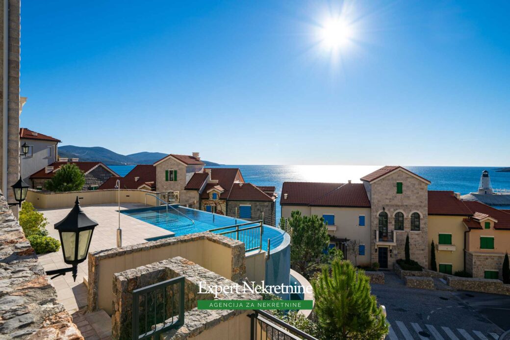 Luxury apartment for sale in Lustica Bay