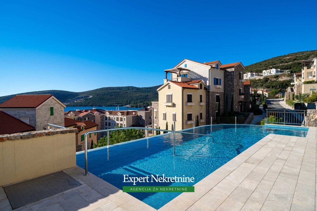 Luxury apartment for sale in Lustica Bay