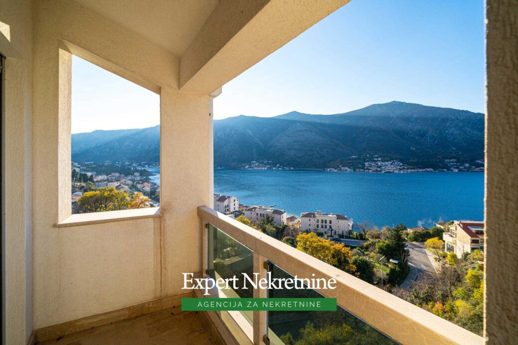 Apartment for sale in Bay of Kotor