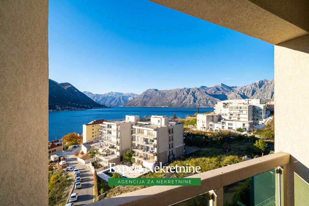 Apartment for sale in Bay of Kotor