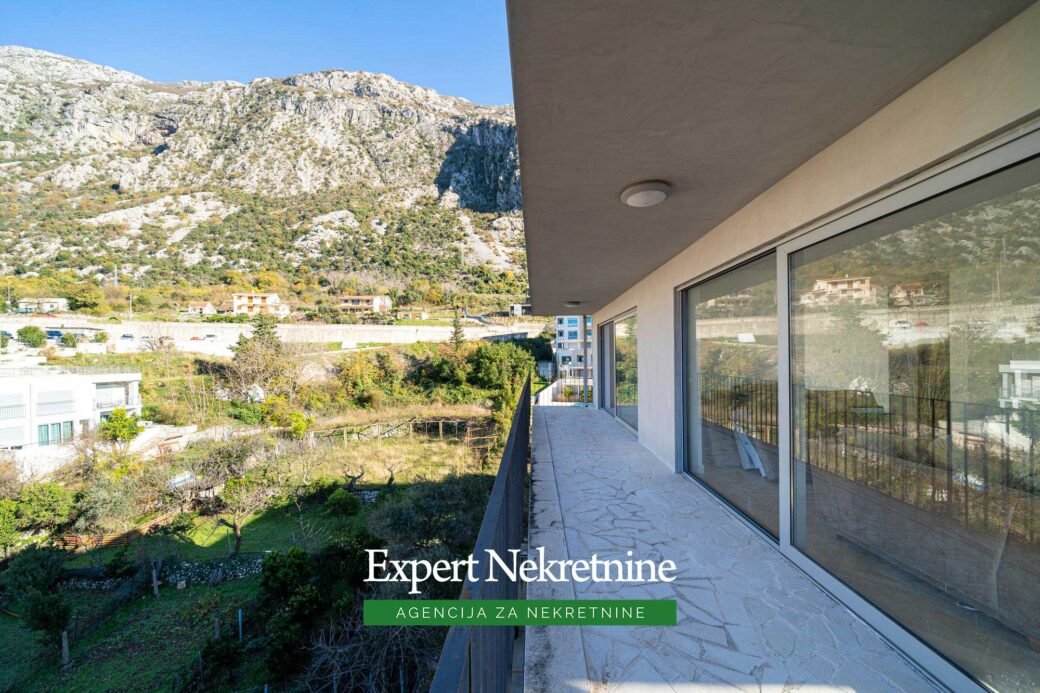 Apartment for sale in Bay of Kotor