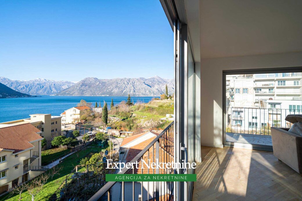 Apartment for sale in Bay of Kotor