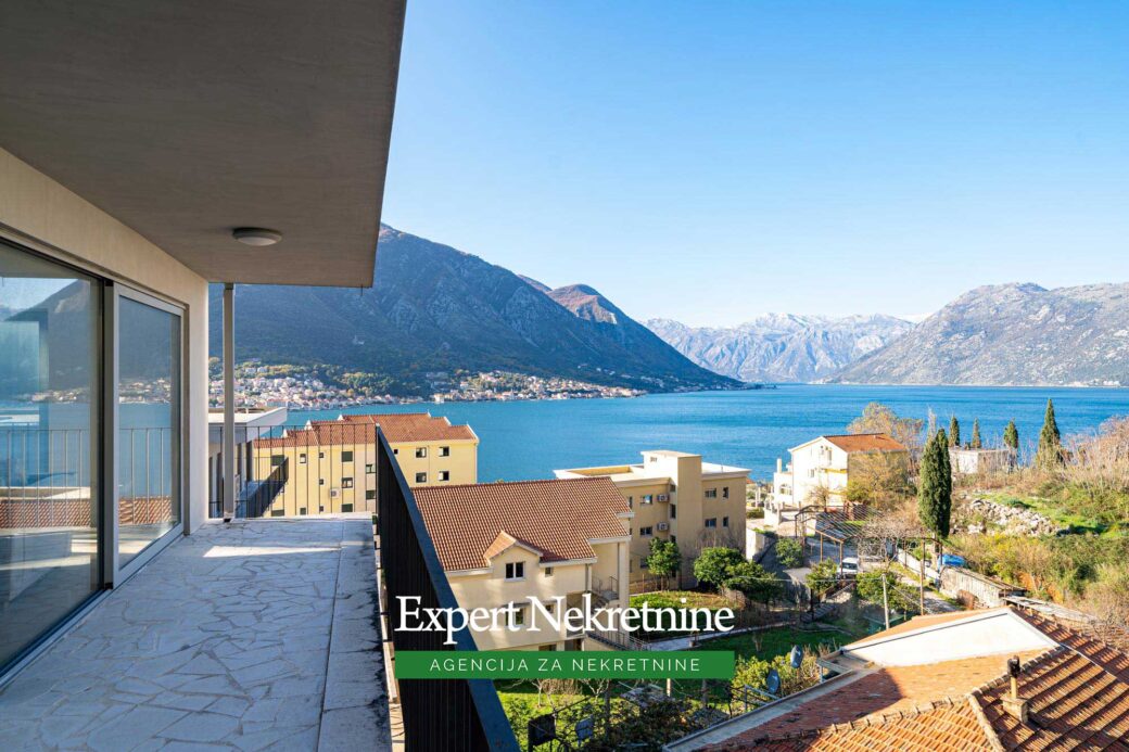 Apartment for sale in Bay of Kotor