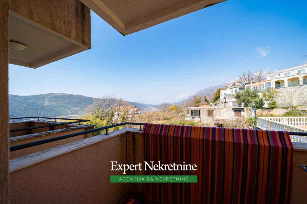Furnished apartment for sale in Budva