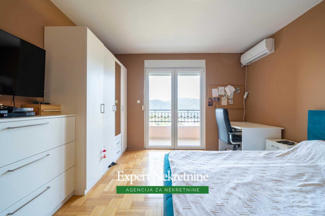 Furnished apartment for sale in Budva