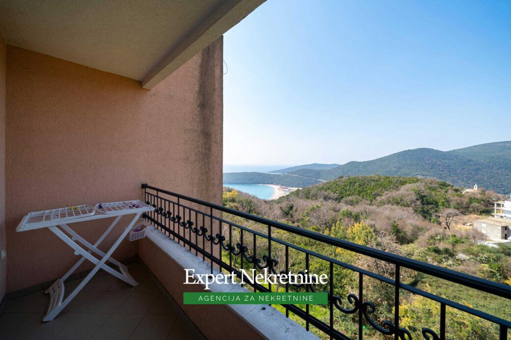 Furnished apartment for sale in Budva