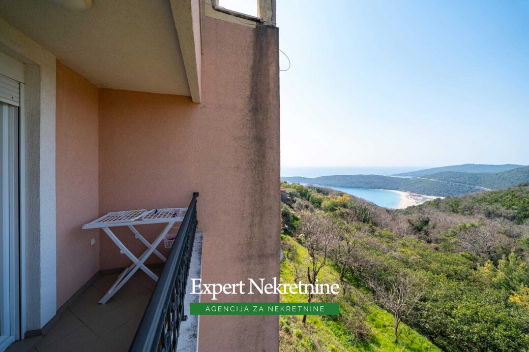 Furnished apartment for sale in Budva