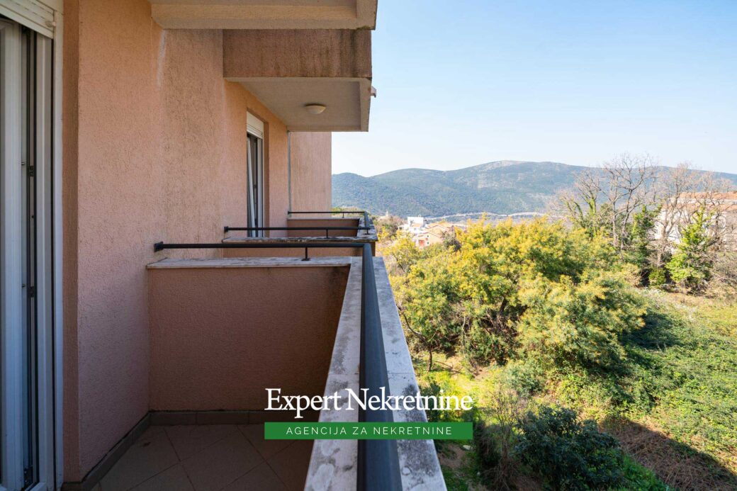 Furnished apartment for sale in Budva