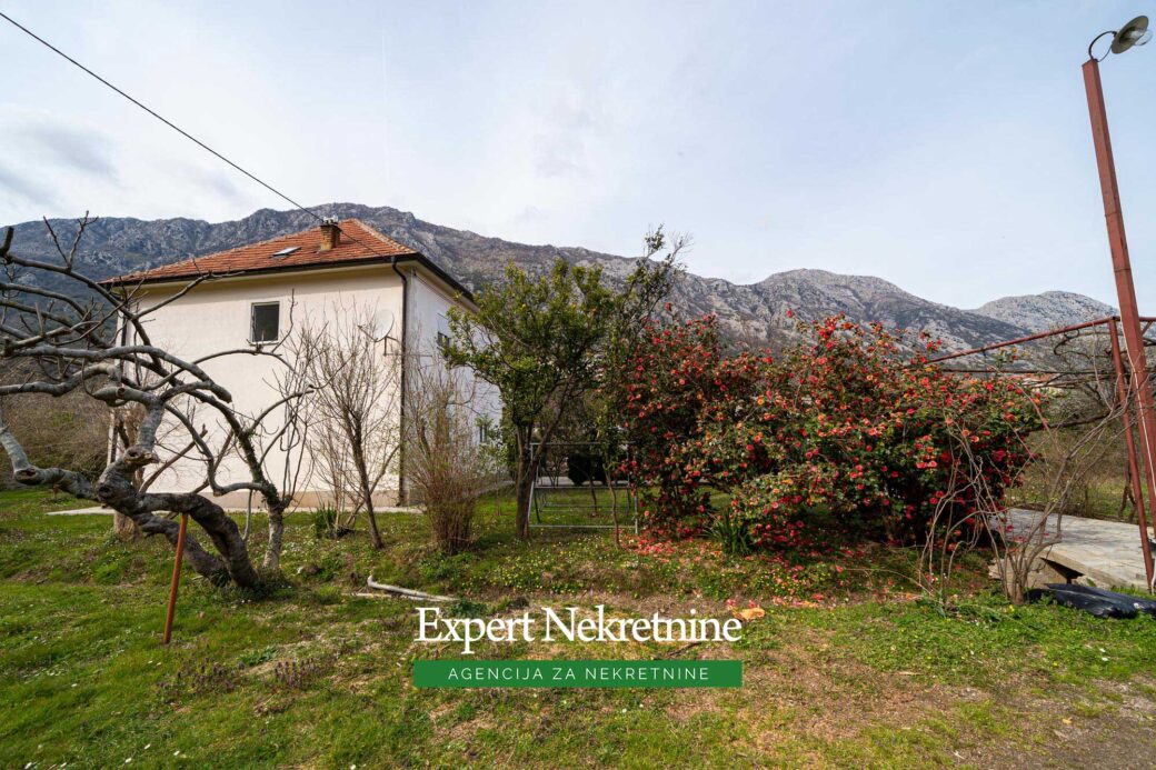 House for sale in Bay of Kotor