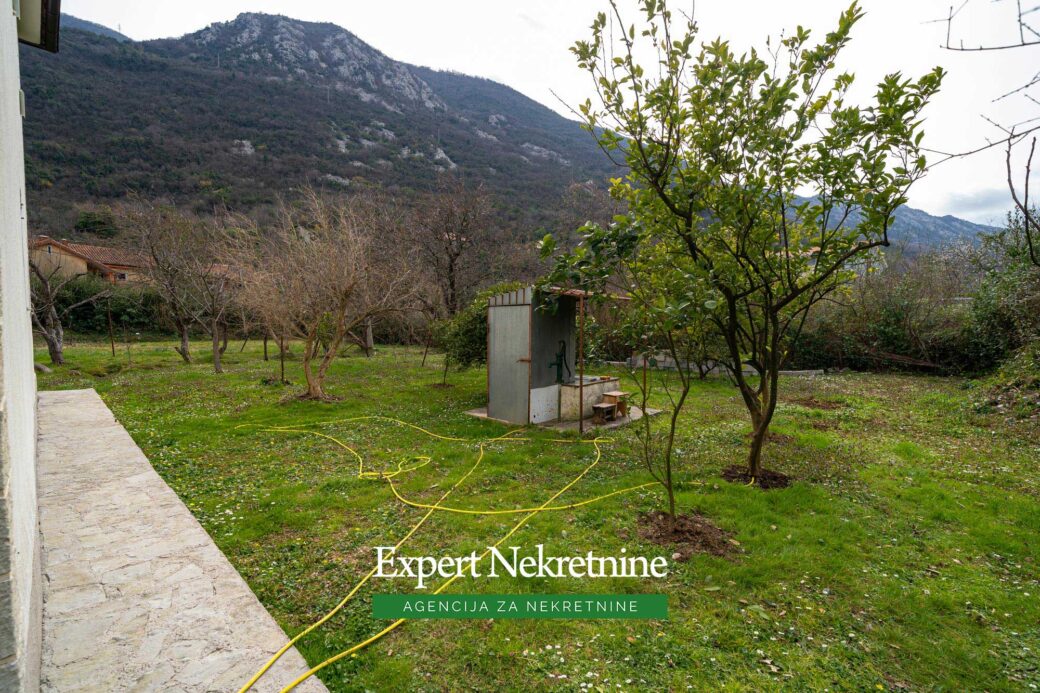 House for sale in Bay of Kotor