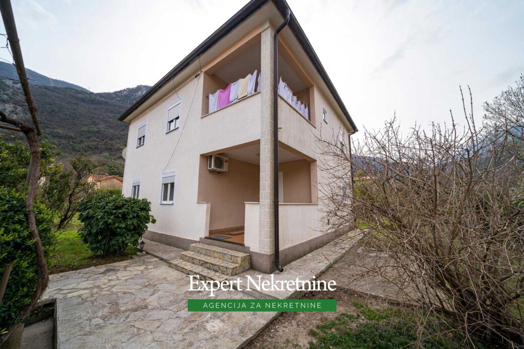 House for sale in Bay of Kotor