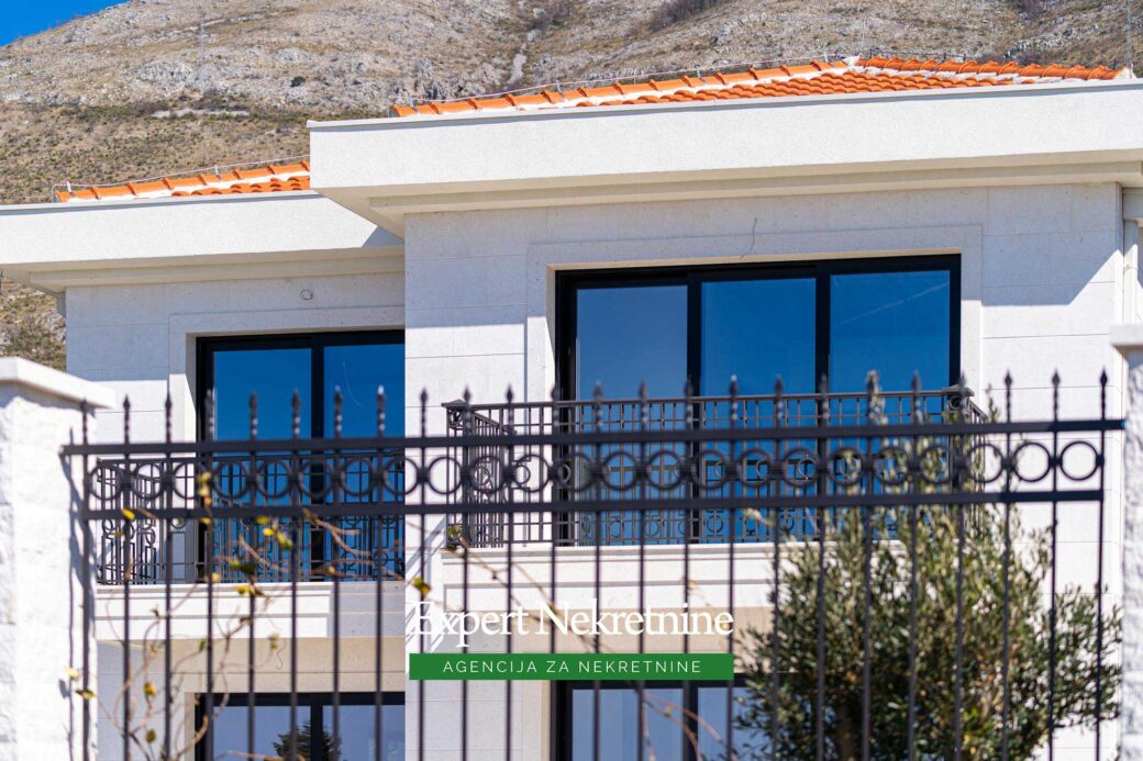 Luxury villa for sale in Budva Riviera