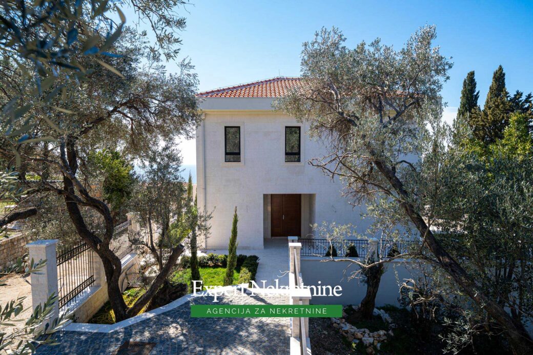 Luxury villa for sale in Budva Riviera