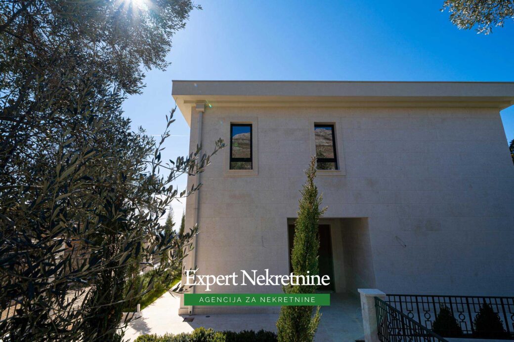 Luxury villa for sale in Budva Riviera