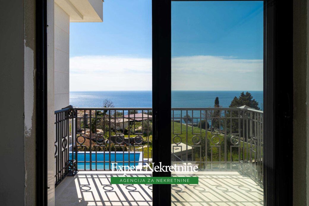 Luxury villa for sale in Budva Riviera