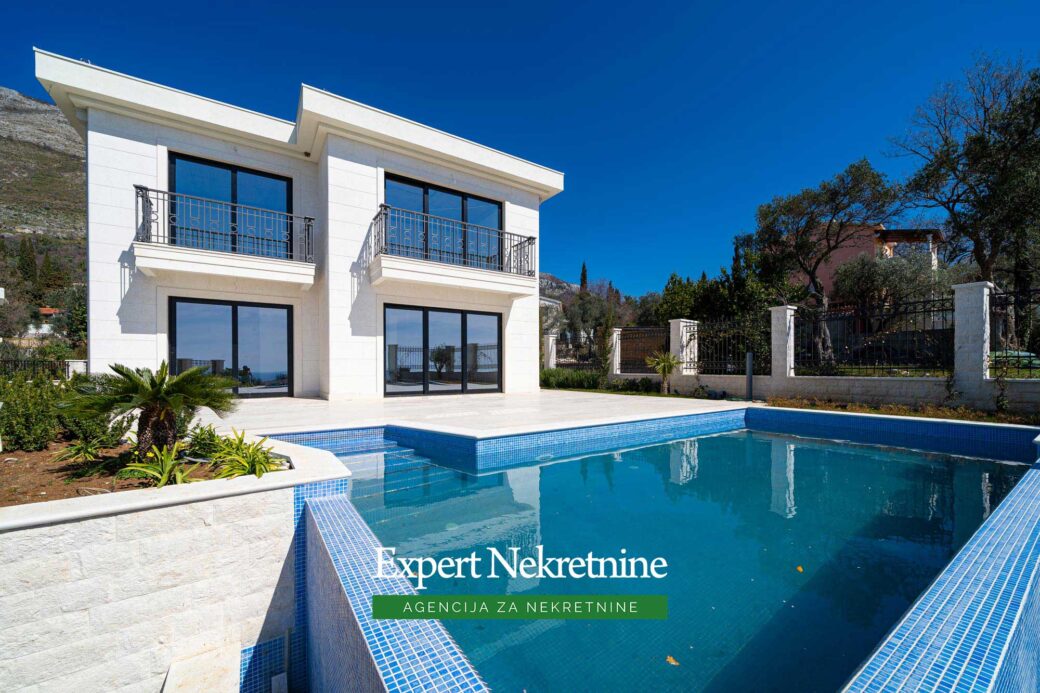 Luxury villa for sale in Budva Riviera