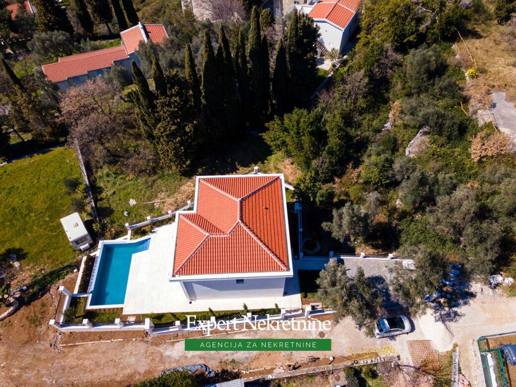 Luxury villa for sale in Budva Riviera
