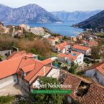 Old stone house for sale in Bay of Kotor