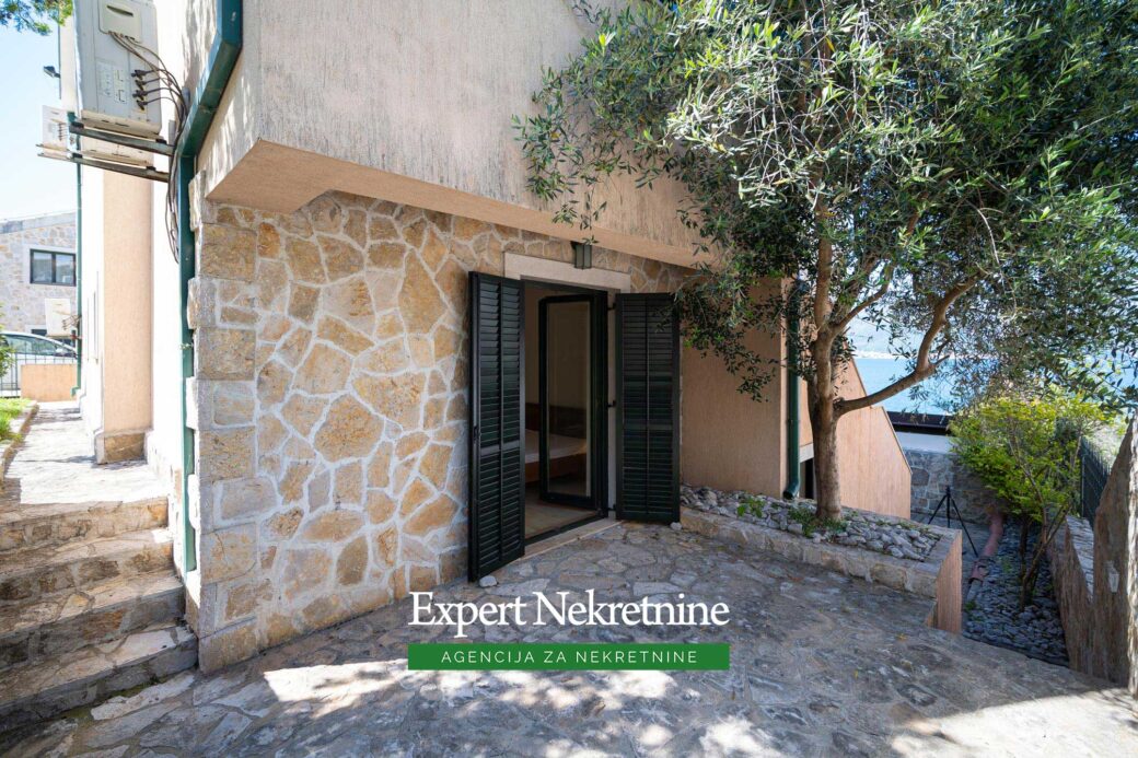 Apartment for sale in Krasici