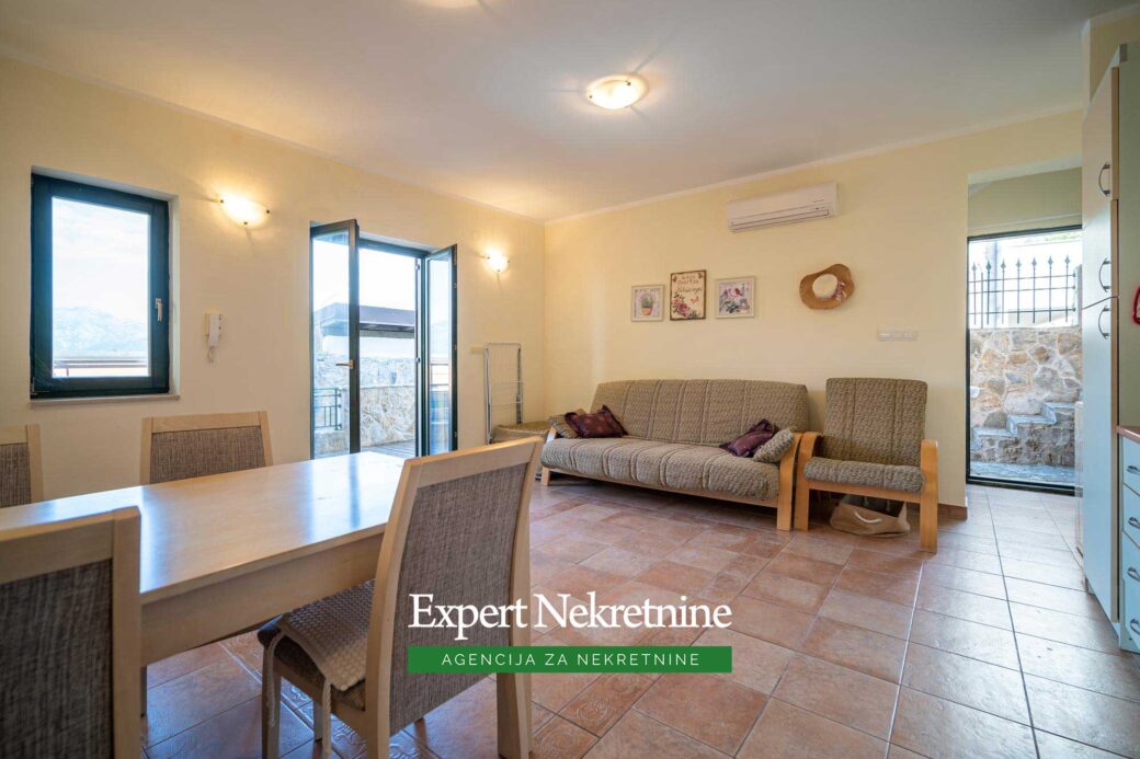 Apartment for sale in Krasici