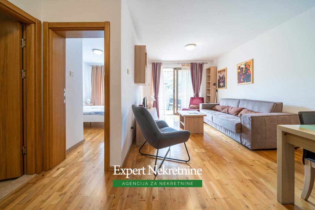 Prodaje se jednosoban apartman u Budvi